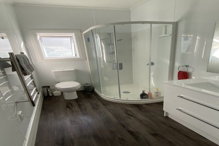 Photo of property in 39 Howe Street, North Dunedin, Dunedin, 9016