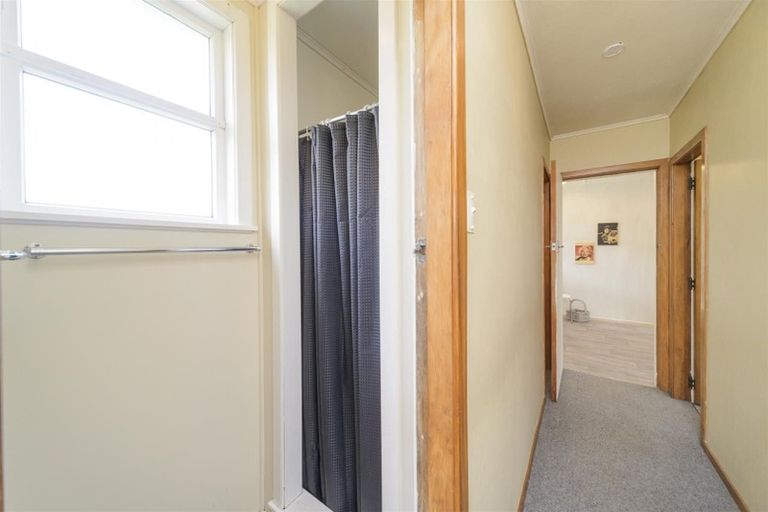 Photo of property in 5 Humphrey Street, Marton, 4710