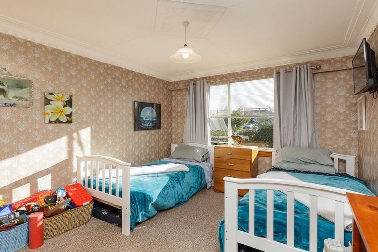 Photo of property in 1 Kennedy Crescent, Waimate, 7924