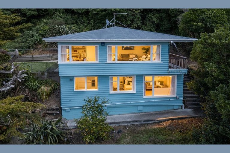 Photo of property in 37 Balfour Street, Mornington, Wellington, 6021