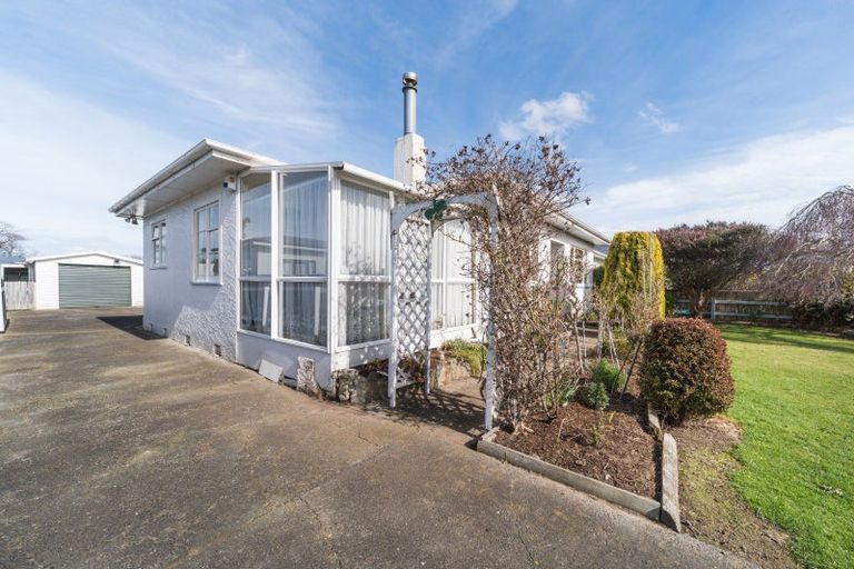 Photo of property in 14 Vernon Avenue, Takaro, Palmerston North, 4412