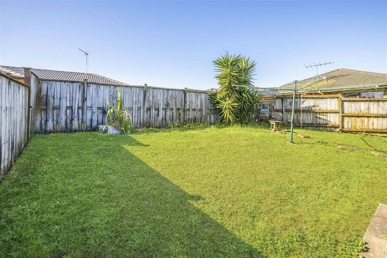 Photo of property in 4 Stellata Court, Randwick Park, Auckland, 2105