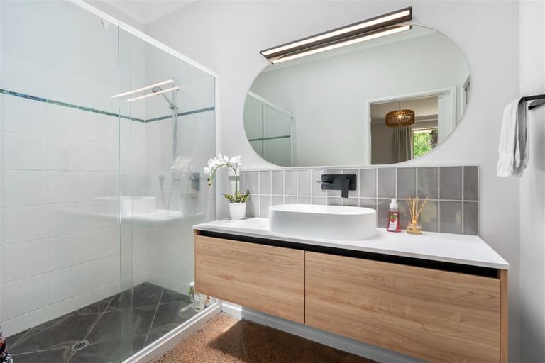 Photo of property in 18 Murray Way, Waimauku, 0812