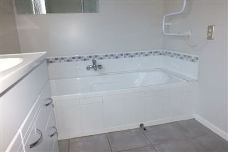 Photo of property in 164 Strickland Street, Sydenham, Christchurch, 8023