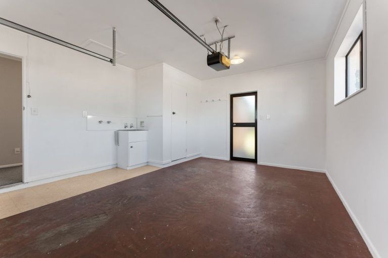 Photo of property in 128 Winchester Street, Levin, 5510