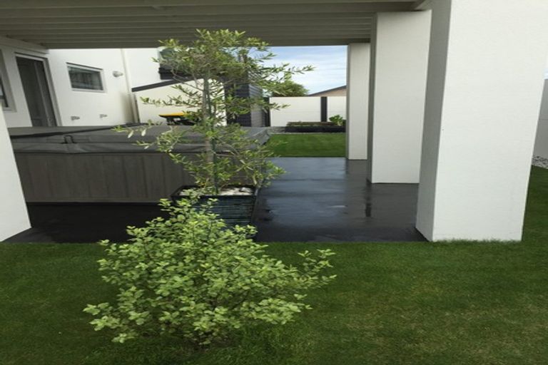 Photo of property in 15 Aroha Street, Pegasus, 7612