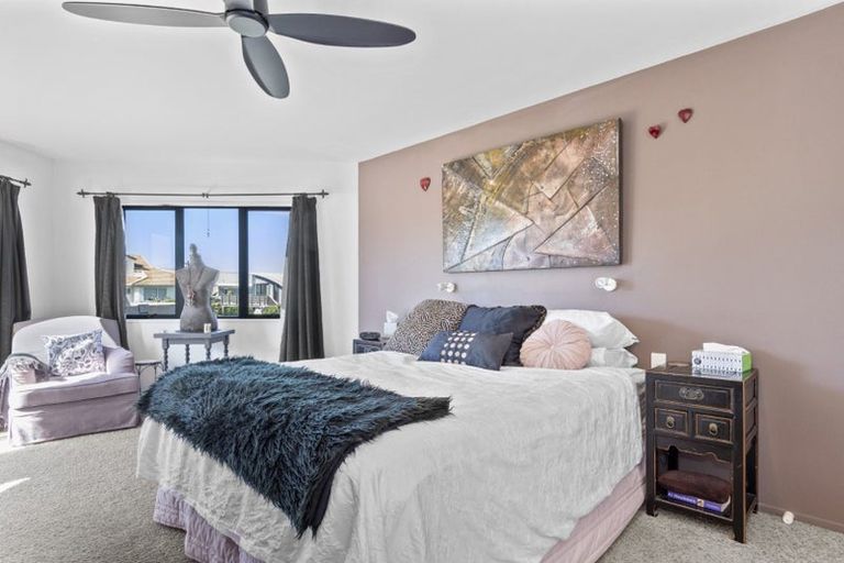 Photo of property in 1185 Papamoa Beach Road, Papamoa Beach, Papamoa, 3118