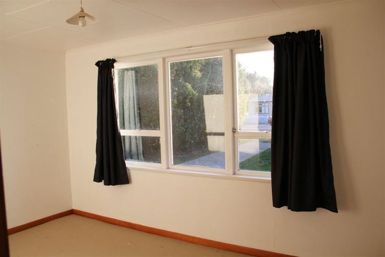 Photo of property in 14 Clifden Highway, Tuatapere, 9620