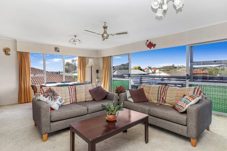 Photo of property in 11 Endeavour Avenue, Welcome Bay, Tauranga, 3112