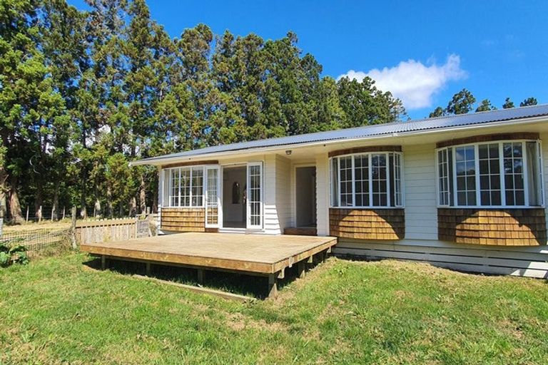 Photo of property in 805 Whangaripo Valley Road, Whangaripo, Wellsford, 0972