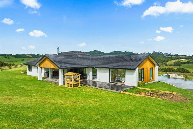 Photo of property in 183a Gumtown Road, Te Kamo, Kamo, 0185