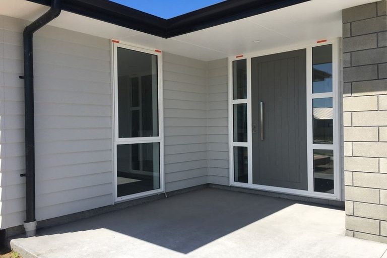 Photo of property in 1 Saddlers Way, Papamoa, 3118