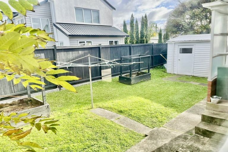 Photo of property in 1/48 Dominion Street, Takapuna, Auckland, 0622