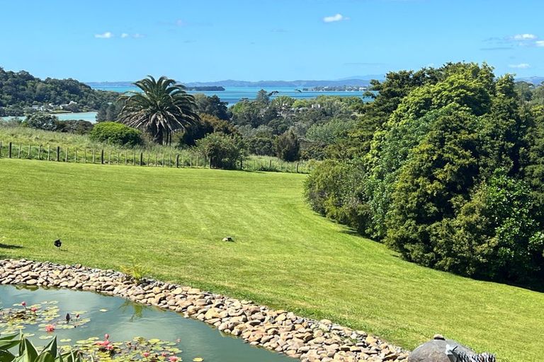 Photo of property in 15 Tudor Park Drive, Whitford, Howick, 2571