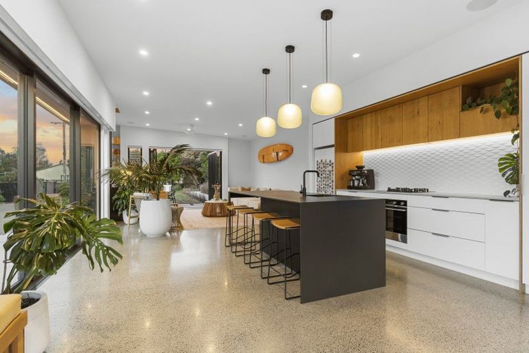 Photo of property in 221 Sylvia Road, Whangamata, 3620