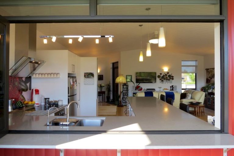 Photo of property in 64 Mary-ellen Place, Coromandel, 3506