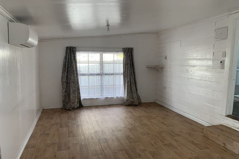 Photo of property in 28 Hammond Street, Bulls, 4818