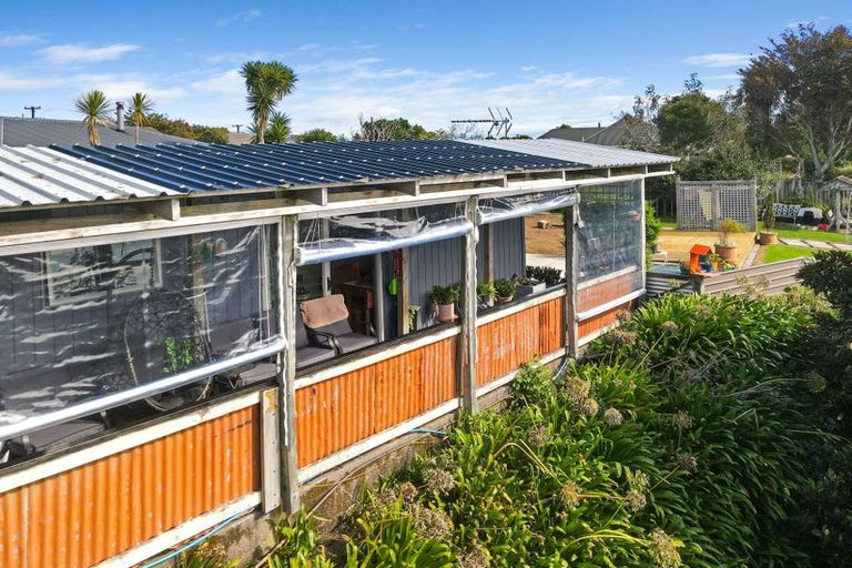 Photo of property in 21a Karaka Street, Merrilands, New Plymouth, 4312