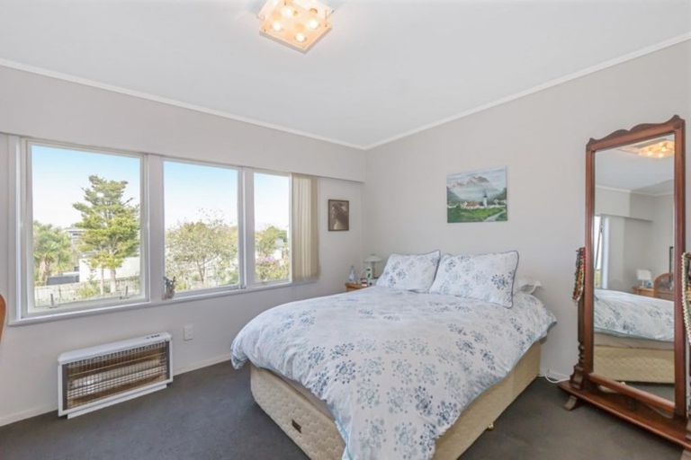 Photo of property in 46b Rosario Crescent, Red Beach, 0932