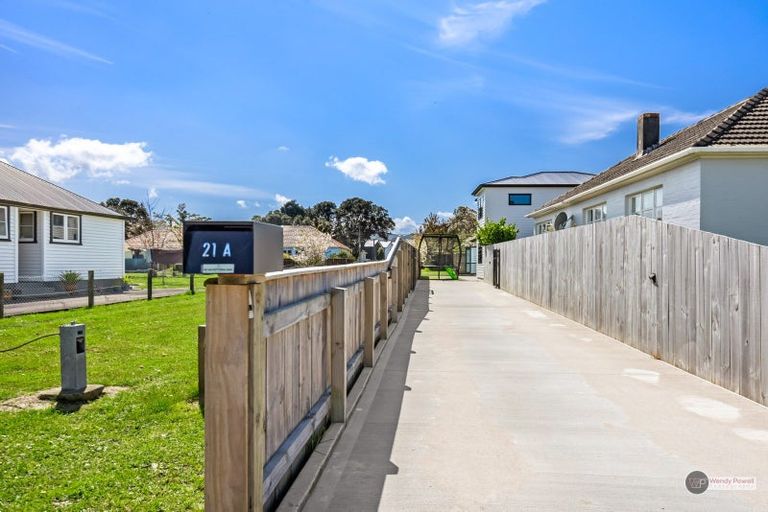 Photo of property in 21a Hall Crescent, Epuni, Lower Hutt, 5011