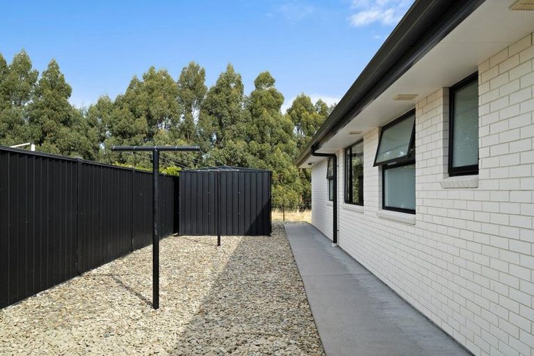 Photo of property in 9 Tate Crescent, Green Island, Dunedin, 9018