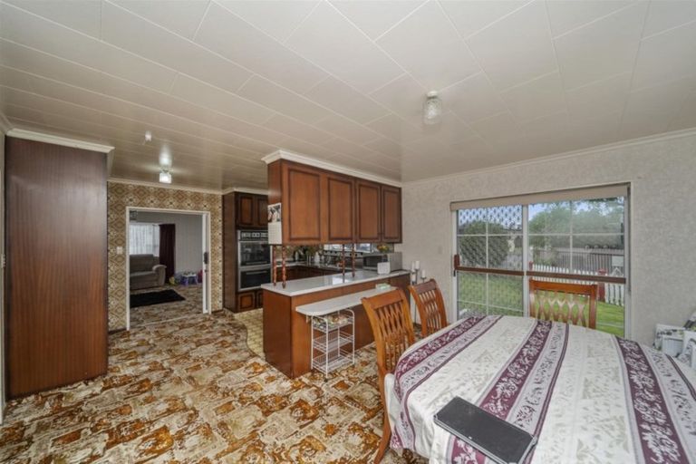 Photo of property in 27 Kowhai Street, Hawera, 4610