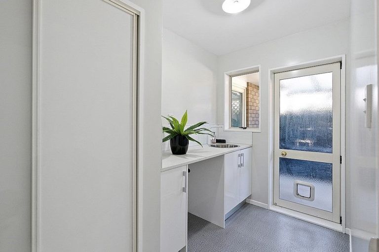 Photo of property in 51 Queenspark Drive, Parklands, Christchurch, 8083