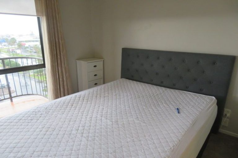 Photo of property in The Rennaissance, 6c/18 Ronwood Avenue, Manukau, Auckland, 2104