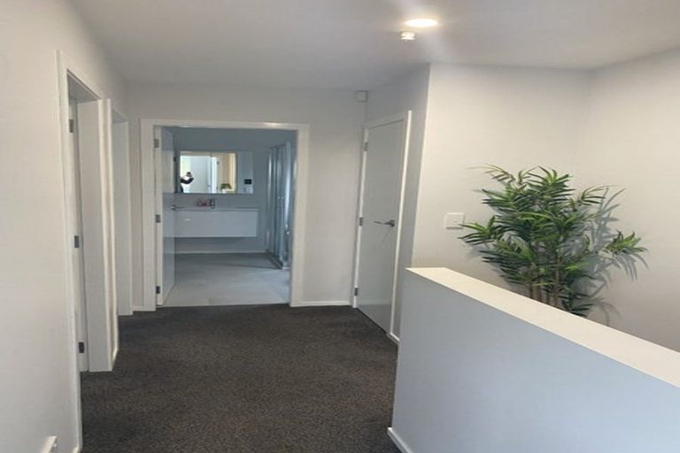 Photo of property in 6a Huia Street, Tawa, Wellington, 5028