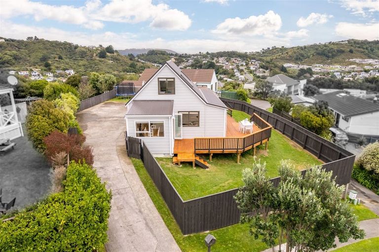 Photo of property in 86 Mercury Way, Whitby, Porirua, 5024