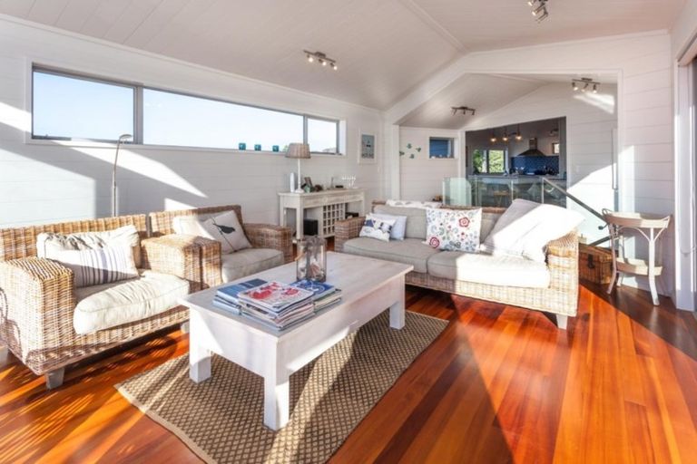 Photo of property in 14 Panorama Avenue, Paihia, 0200