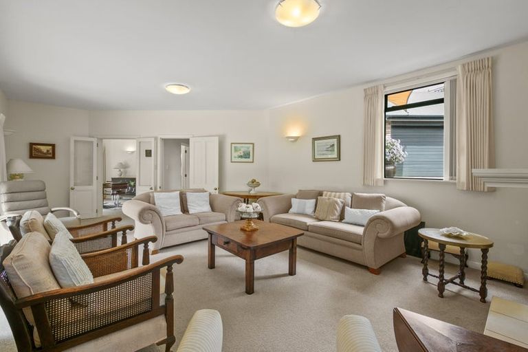 Photo of property in 38 Brooklands Road, Brooklands, New Plymouth, 4310