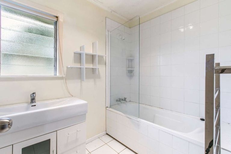 Photo of property in 54a Shirley Avenue, Papakura, 2110