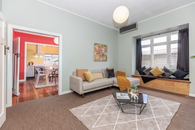 Photo of property in 17 Bettina Road, Fairfield, Hamilton, 3214