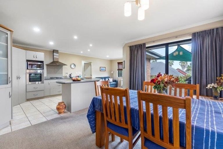 Photo of property in 99 Rototuna Road, Rototuna, Hamilton, 3210