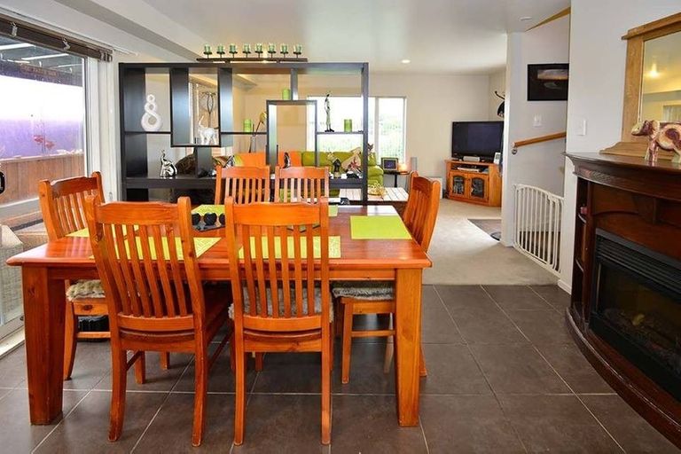 Photo of property in 28 Chic Gardens, Parakai, 0830