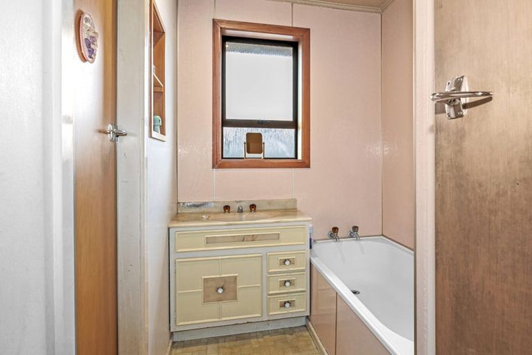 Photo of property in 6 Belmont Street, Avondale, Christchurch, 8061