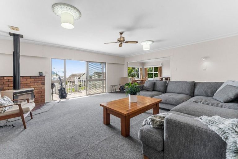 Photo of property in 41 Seaview Road, Otumoetai, Tauranga, 3110