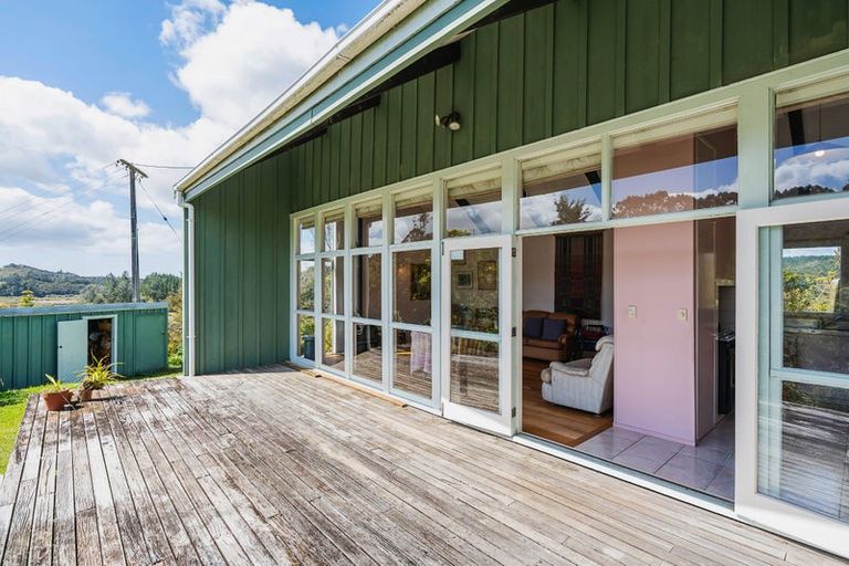 Photo of property in 1289 Ngunguru Road, Kiripaka, Whangarei, 0173