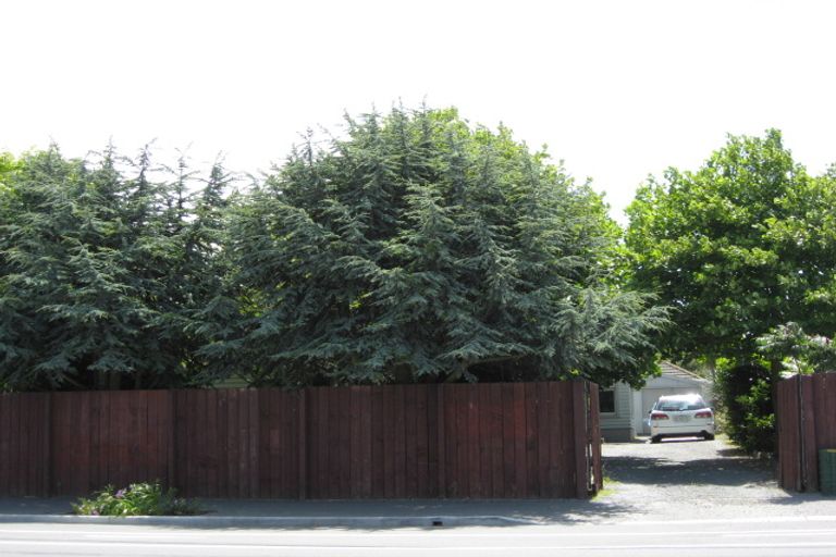 Photo of property in 203 Wainoni Road, Avondale, Christchurch, 8061