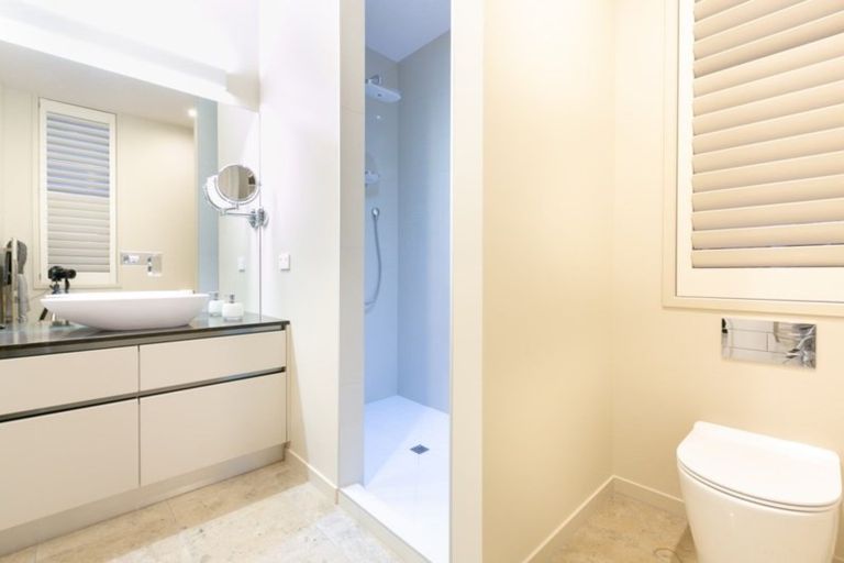 Photo of property in 14 Autere Street, Strandon, New Plymouth, 4312