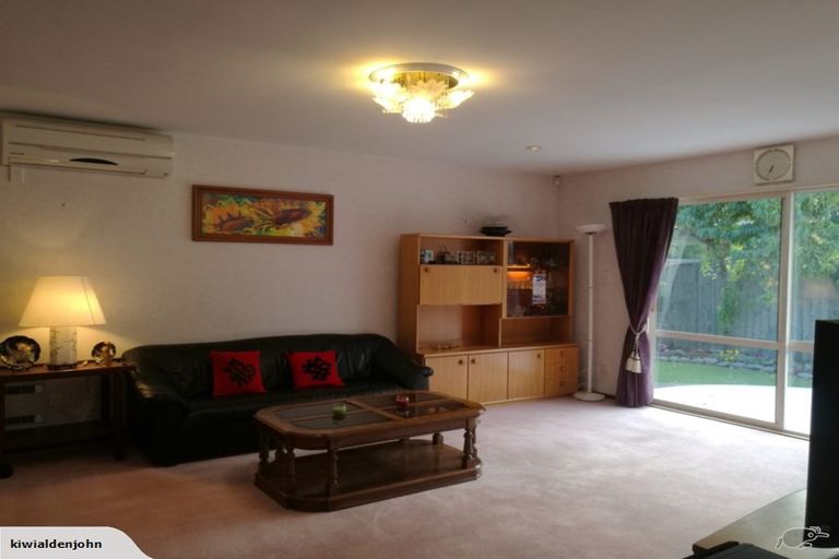 Photo of property in 71a Harris Crescent, Papanui, Christchurch, 8053