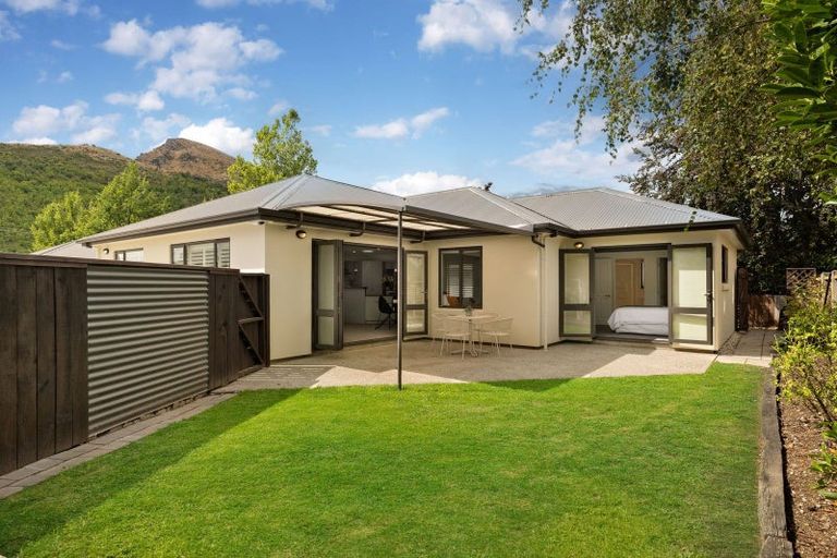 Photo of property in 1/9 Helms Court, Arrowtown, 9302