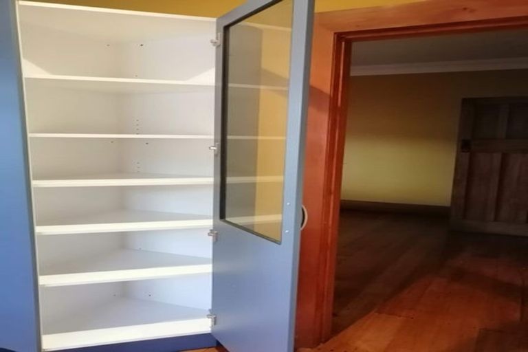 Photo of property in 110 Waiwhetu Road, Waterloo, Lower Hutt, 5011