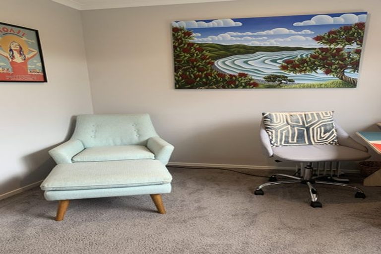 Photo of property in 16a Malcolm Street, Martinborough, 5711