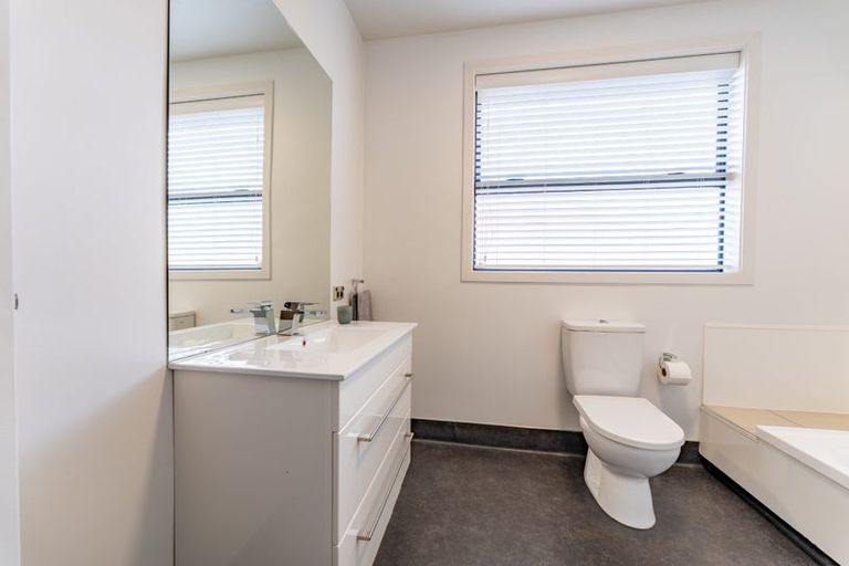 Photo of property in 203 Douglas Street, Highfield, Timaru, 7910