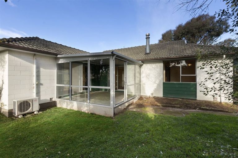Photo of property in 47 Oakley Crescent, Hornby, Christchurch, 8042