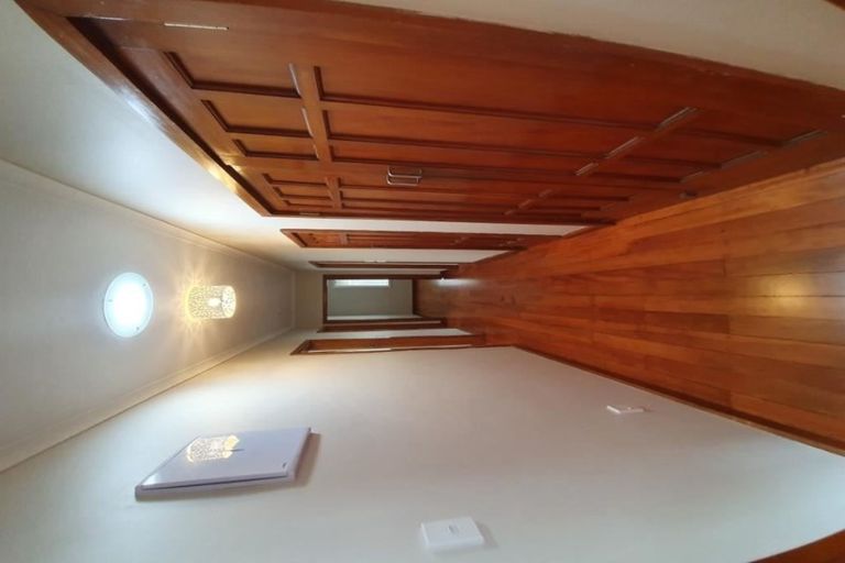 Photo of property in 21 Crispe Road, Clarks Beach, 2122