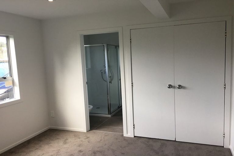 Photo of property in 114 Oaktree Avenue, Browns Bay, Auckland, 0630