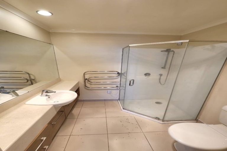 Photo of property in 39 The Track, Takanini, 2112